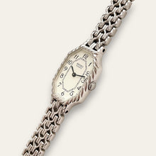 Load image into Gallery viewer, Rare 90s Ladies' Silver-Tone Seiko Quartz Watch - Intricate Bracelet
