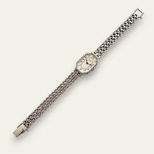 Load image into Gallery viewer, Rare 90s Ladies' Silver-Tone Seiko Quartz Watch - Intricate Bracelet
