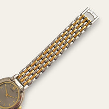 Load image into Gallery viewer, Vintage Ladies' Two-Tone Seiko Quartz Watch - Round Dial

