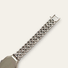 Load image into Gallery viewer, Rare 90s Ladies' Silver-Tone Seiko Quartz Watch - Intricate Bracelet
