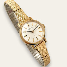 Load image into Gallery viewer, Vintage 1972 Gold-Plated Ladies' Mechanical Seiko Watch
