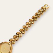 Load image into Gallery viewer, Gold Tone Heart Link Bracelet Quartz Watch Retro Style
