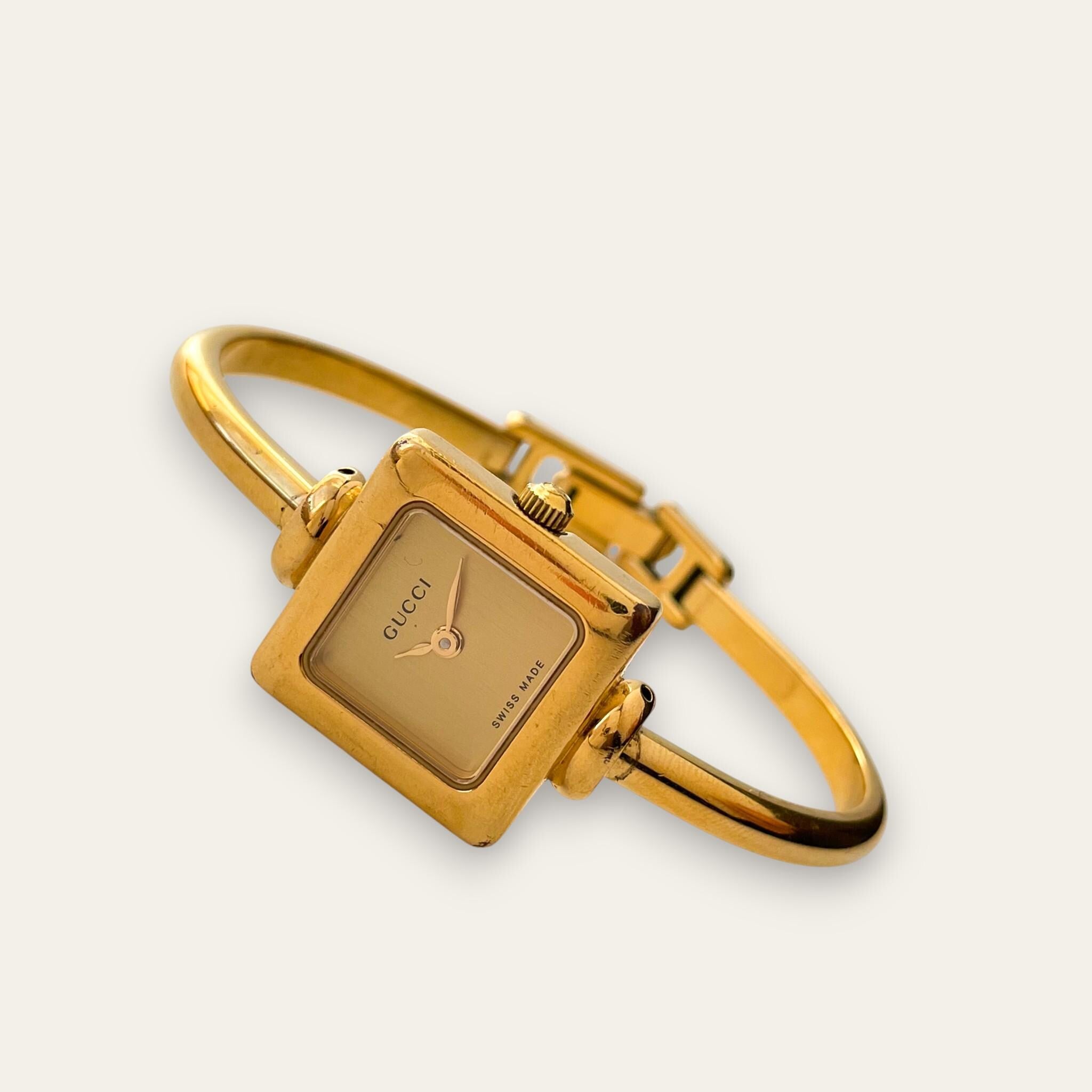 Vintage Gold-Plated Gucci 1900L Bangle Quartz Watch - Square Dial