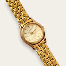 Load image into Gallery viewer, Vintage Ladies' Gold-Plated Seiko Quartz Watch
