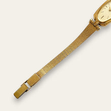 Load image into Gallery viewer, Vintage 1981 Gold-Plated Ladies' Seiko Quartz Watch
