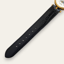 Load image into Gallery viewer, Gucci Moonphase Stack Triple Calendar Quartz Vintage Watch
