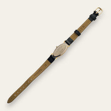 Load image into Gallery viewer, Vintage 1980s Ladies' Gold-Plated Seiko Quartz Watch - Oval Dial
