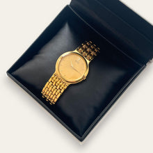Load image into Gallery viewer, Gold-Plated Men's / Unisex Seiko Quartz Watch - Round Dial
