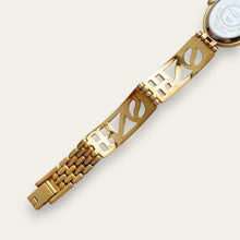 Load image into Gallery viewer, Ladies' Rotary Quartz Watch With Gold-Tone Bracelet and Oval Dial
