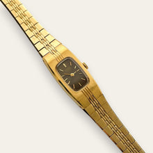 Load image into Gallery viewer, Vintage 1980s Gold-Plated Ladies' Seiko Quartz Watch - Brown Dial
