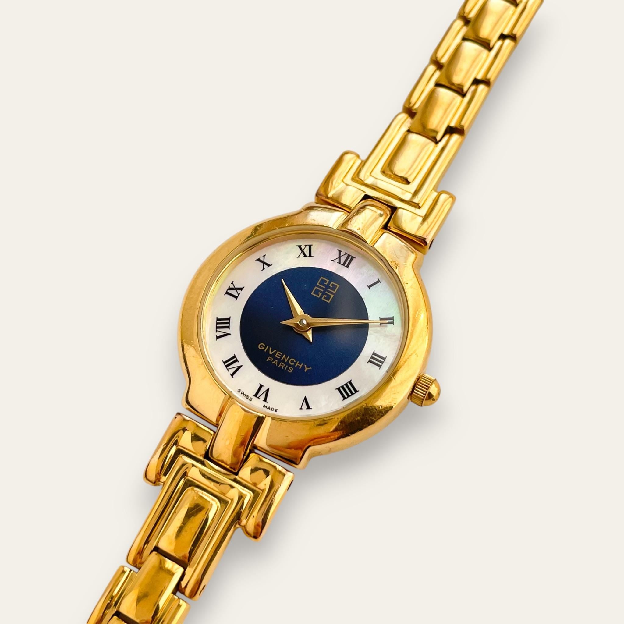 【新品電池】GIVENCHY ゴールド コンビ ブルー文字盤 クォーツ 腕時計 美品・電池交換済】GIVENCHY ジバンシィ ゴールド スクエア腕時計