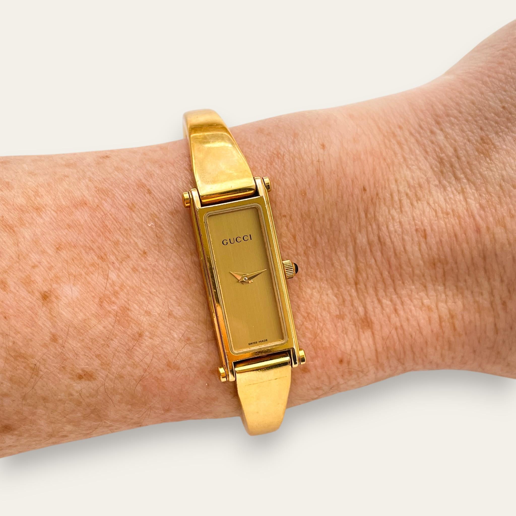 Vintage Gold-Plated Gucci 1500L Bangle Quartz Watch - Rectangular