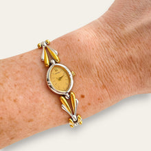 Load image into Gallery viewer, Vintage Seiko Two-Tone Bracelet Watch | 1980s Dress Watch, Quartz
