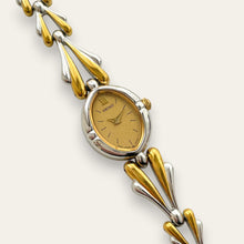 Load image into Gallery viewer, Vintage Seiko Two-Tone Bracelet Watch | 1980s Dress Watch, Quartz

