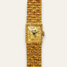 Load image into Gallery viewer, Vintage Sekonda Ladies Watch — 1970s Gold-Plated USSR Mechanical Bracelet Watch
