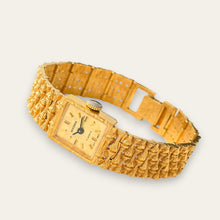 Load image into Gallery viewer, Vintage Sekonda Ladies Watch — 1970s Gold-Plated USSR Mechanical Bracelet Watch

