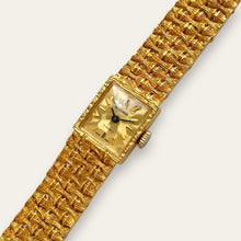 Load image into Gallery viewer, Vintage Sekonda Ladies Watch — 1970s Gold-Plated USSR Mechanical Bracelet Watch
