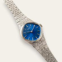 Load image into Gallery viewer, 1976 Vintage Seiko Ladies Mechanical Watch - Metallic Blue Dial
