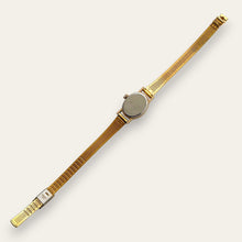 Load image into Gallery viewer, Vintage Sekonda Cocktail Watch | Soviet 17-Jewel Mechanical Gold Oval
