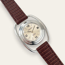 Load image into Gallery viewer, Vintage 1970s Gigandet "Space Age" Mechanical Watch - Silver Dial NOS
