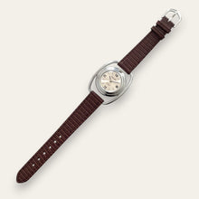 Load image into Gallery viewer, Vintage 1970s Gigandet "Space Age" Mechanical Watch - Silver Dial NOS
