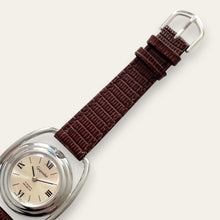 Load image into Gallery viewer, Vintage 1970s Gigandet "Space Age" Mechanical Watch - Silver Dial NOS
