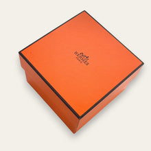 Load image into Gallery viewer, Vintage Hermès Kelly Watch, Gold Plated Padlock, Tan Leather Strap, Quartz
