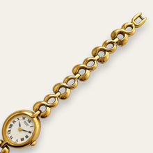 Load image into Gallery viewer, Vintage Ladies' Gold-Plated Seiko Quartz Watch - Oval Dial

