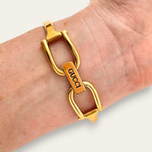 Load image into Gallery viewer, Vintage Gucci 1500 Bangle Watch - Gold Dial, Quartz
