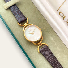 Load image into Gallery viewer, 1990s Vintage Gucci 6000.2.L Quartz Watch - Mother of Pearl Dial
