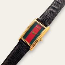 Load image into Gallery viewer, Vintage Gucci 2600L Sherry Line Ladies Watch — 1998, Full Set, Quartz

