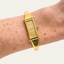 Load image into Gallery viewer, Vintage Gucci 1500L Bangle Watch - Gold Dial, Quartz
