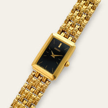 Load image into Gallery viewer, Vintage Seiko Gold-Plated Ladies' Tank Watch, Black Dial — Quartz
