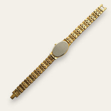 Load image into Gallery viewer, Vintage Seiko Gold-Tone Oval Ladies' Bracelet Watch | Herringbone Dial, Quartz
