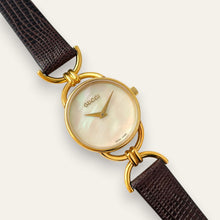 Load image into Gallery viewer, 1990s Vintage Gucci 6000.2.L Quartz Watch - Mother of Pearl Dial
