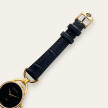 Load image into Gallery viewer, 1990s Vintage Gucci 6000L Quartz Watch - Black Dial
