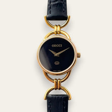 Load image into Gallery viewer, 1990s Vintage Gucci 6000L Quartz Watch - Black Dial
