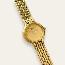Load image into Gallery viewer, Vintage Seiko Gold Plated Ladies Quartz Cocktail Dress Watch Bracelet
