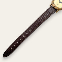 Load image into Gallery viewer, Vintage Gucci 3000L Swiss Quartz Watch, Gold-Tone, Roman Numeral Bezel
