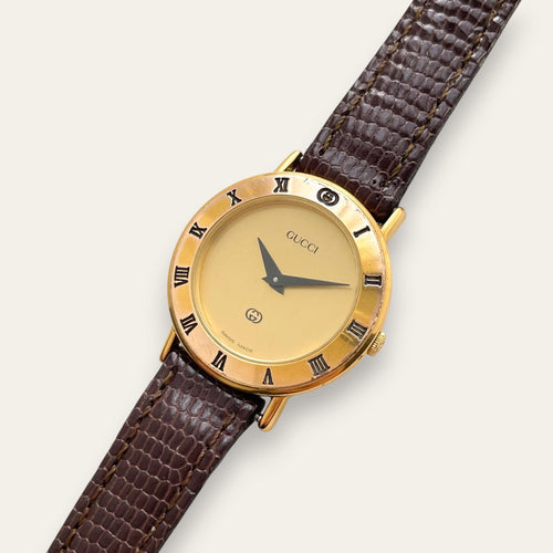 Vintage 1998 Gucci 2600L Quartz Watch with Rectangular Tank-Style