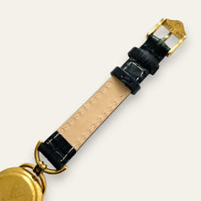 Load image into Gallery viewer, 1990s Vintage Gucci 6000L Quartz Watch - Black Dial
