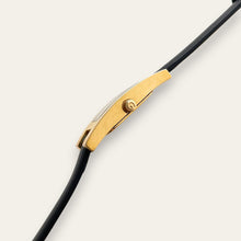 Load image into Gallery viewer, Vintage 2002 Gucci 3900L Quartz Watch, Black Dial, Gold-Tone Case
