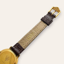 Load image into Gallery viewer, Vintage Gucci 3000L Swiss Quartz Watch, Gold-Tone, Roman Numeral Bezel
