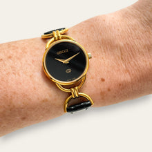 Load image into Gallery viewer, 1990s Vintage Gucci 6000L Quartz Watch - Black Dial
