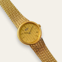 Load image into Gallery viewer, Vintage Seiko Quartz Gold-Plated Mesh Bracelet Dress Watch 2C20-0150
