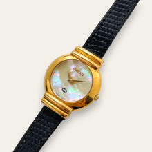 Load image into Gallery viewer, Vintage Gucci 5300L Quartz Watch, Mother-of-Pearl Dial, Gold-Plated

