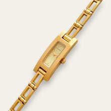 Load image into Gallery viewer, Vintage Gucci 3900L Ladies Quartz Watch Gold Guilloche Dial Box and Papers
