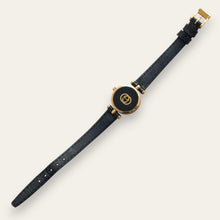 Load image into Gallery viewer, Vintage Gucci Stack Gold-Plated Women's Quartz Watch Black Dial
