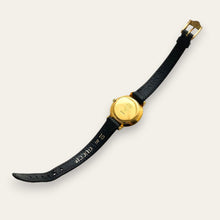 Load image into Gallery viewer, Vintage Gucci 5300L Quartz Watch, Mother-of-Pearl Dial, Gold-Plated
