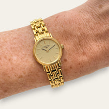 Load image into Gallery viewer, Vintage Longines Presence Ladies Watch | Gold-Plated Bracelet | Quartz, L4.219.2
